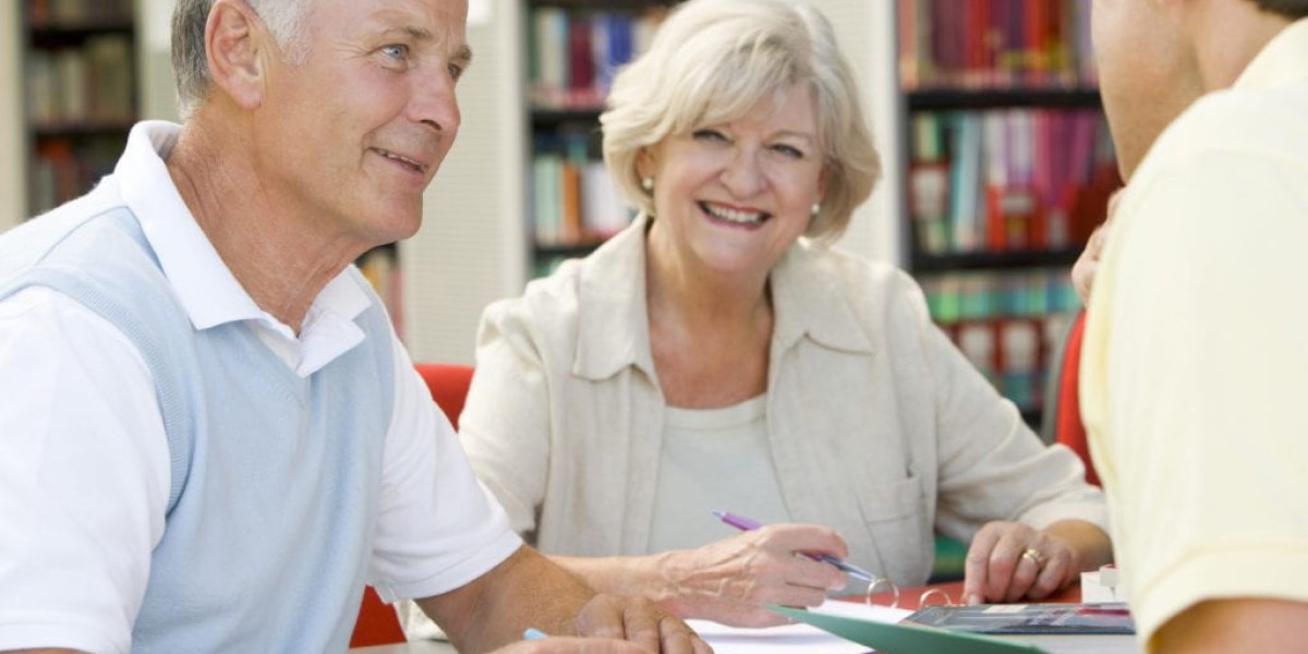 The Benefits of Journaling for Seniors Receiving Home Care Services