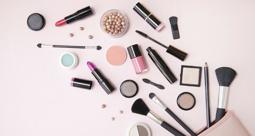 Why Skincare Kits Are the Best Investment for Your Skin