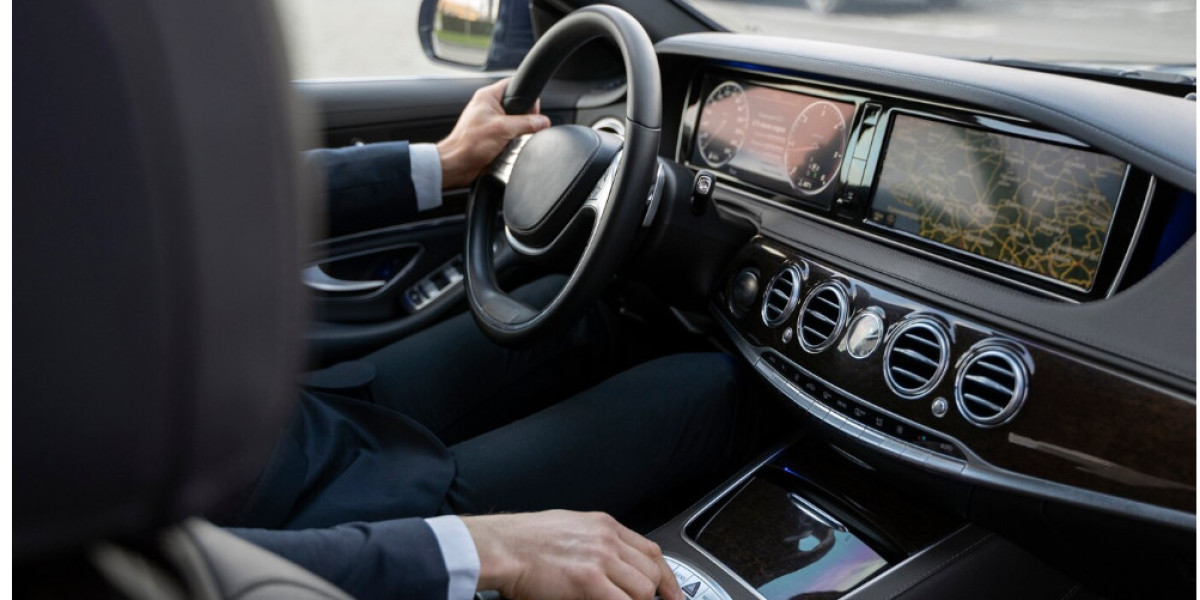 Benefits of Choosing Executive Car Service at Stansted Airport