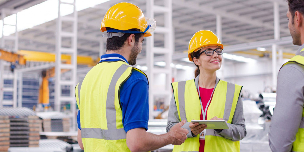 Common Mistakes in Daily Briefings During Permit to Work (and How to Avoid Them)