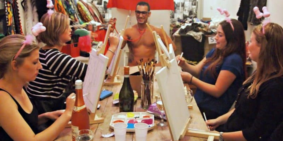 Unieke Ervaring in Amsterdam: De Naaktmodel Schilderworkshop vol Humor en Creativiteit