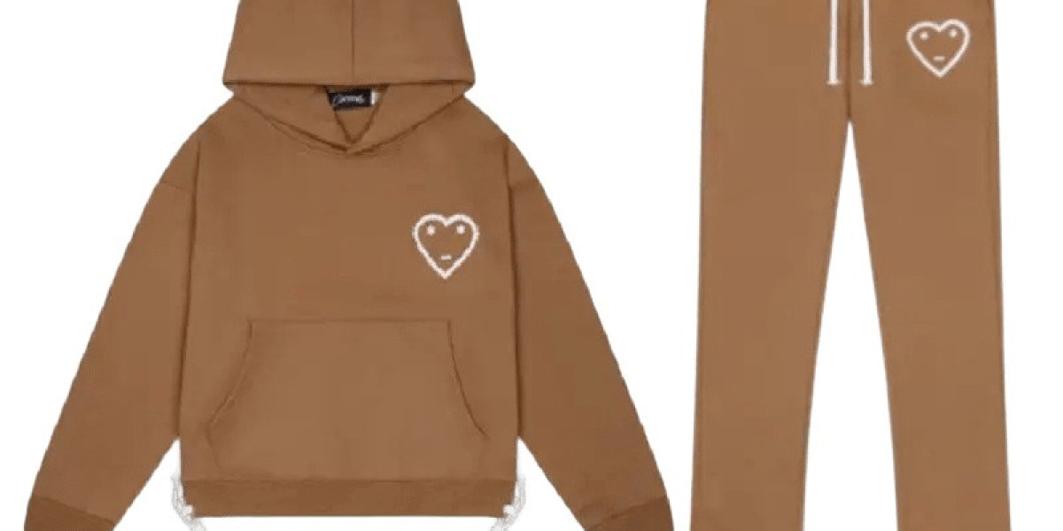 Carsicko Tracksuit: The Rise of a Streetwear Essential in Modern Fashion