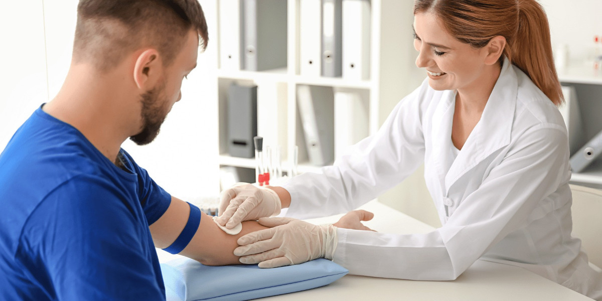 Why Do People Prefer Blood Test at Home in Dubai?