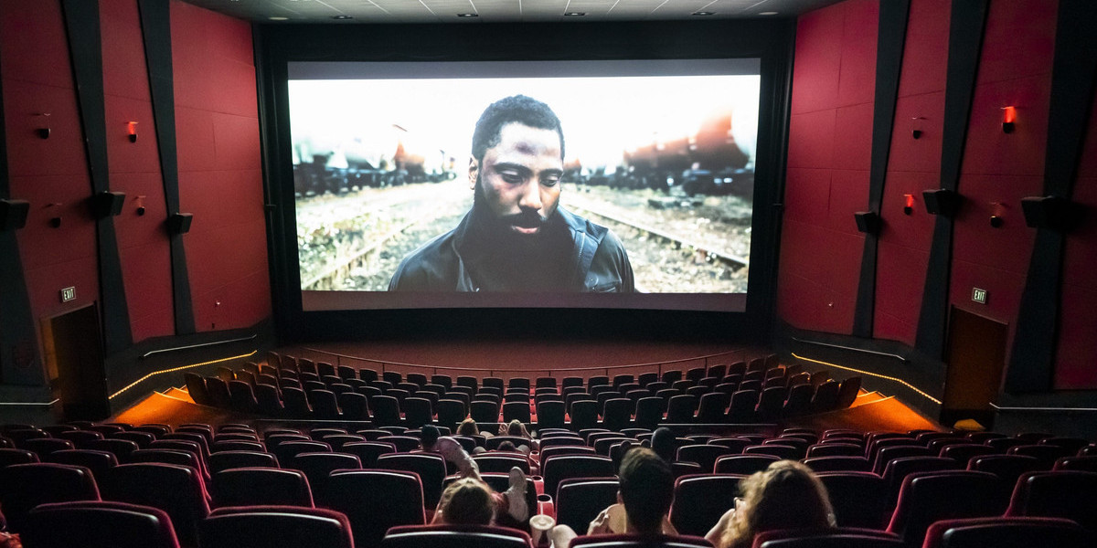 Фильмы онлайн бесплатно.