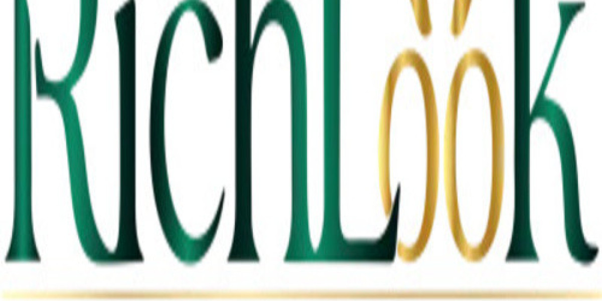 Explore Trendsetting Women’s Handbags by Richlook